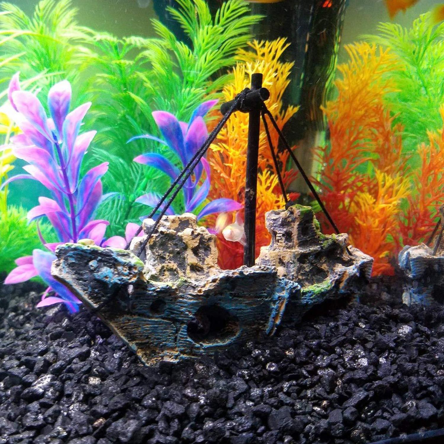 Đồ trang trí bằng nhựa dành cho bể cá