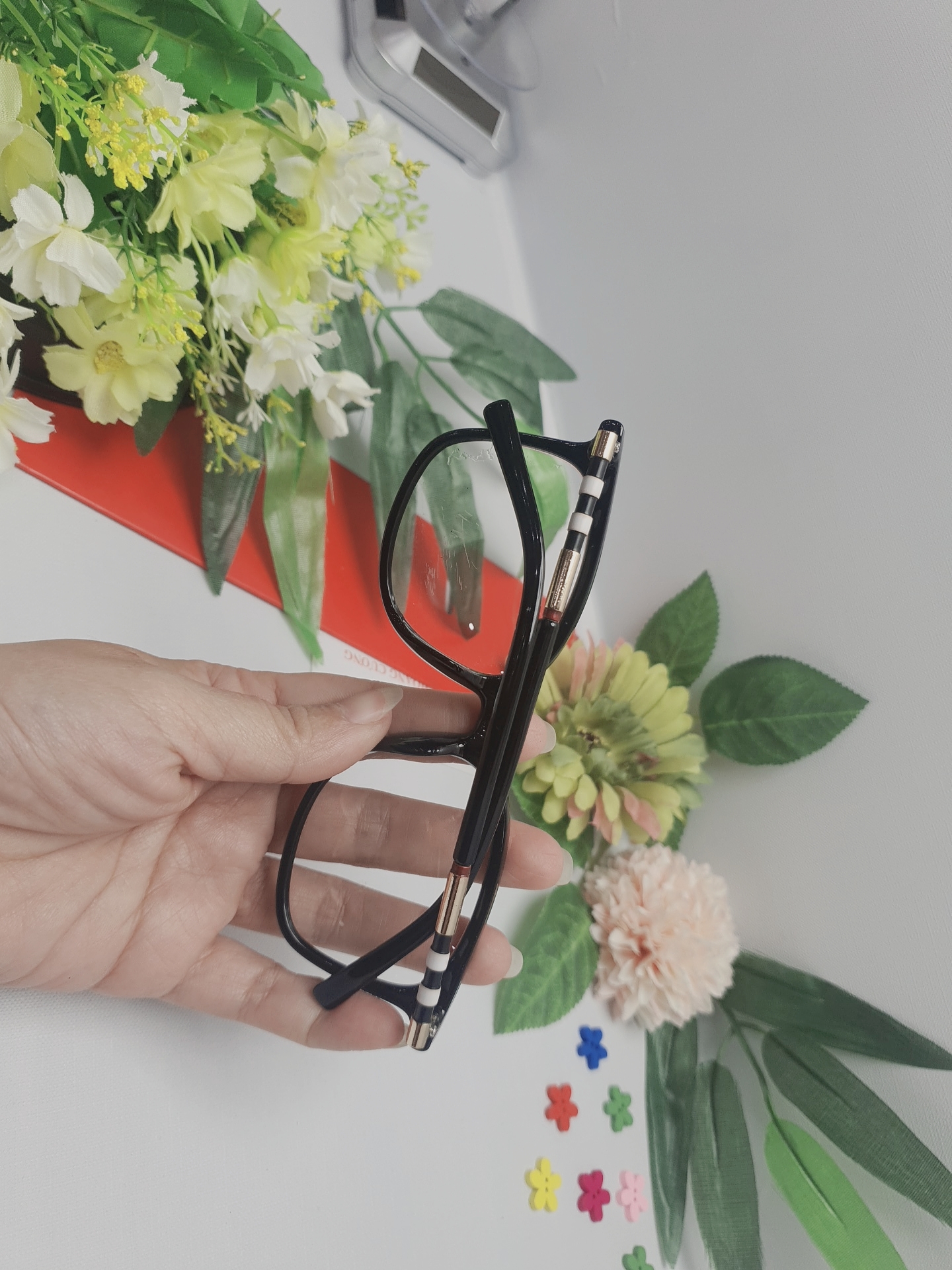 GỌNG KÍNH CẬN THỜI TRANG