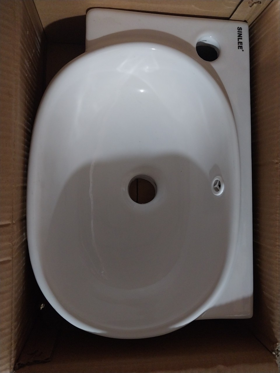 Chậu rửa mặt treo tường gốn sứ - Lavabo treo tường