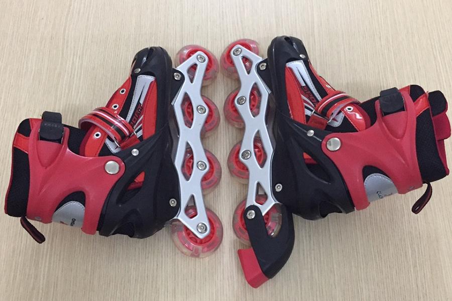 Giày Trượt Patin MacBuy Gắn Đinh Phát Sáng Cao Cấp (Size M)