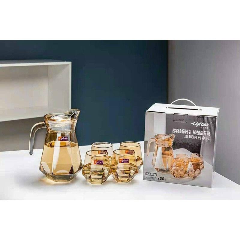 Bộ bình và 6 cốc thủy tinh màu vàng sang trọng