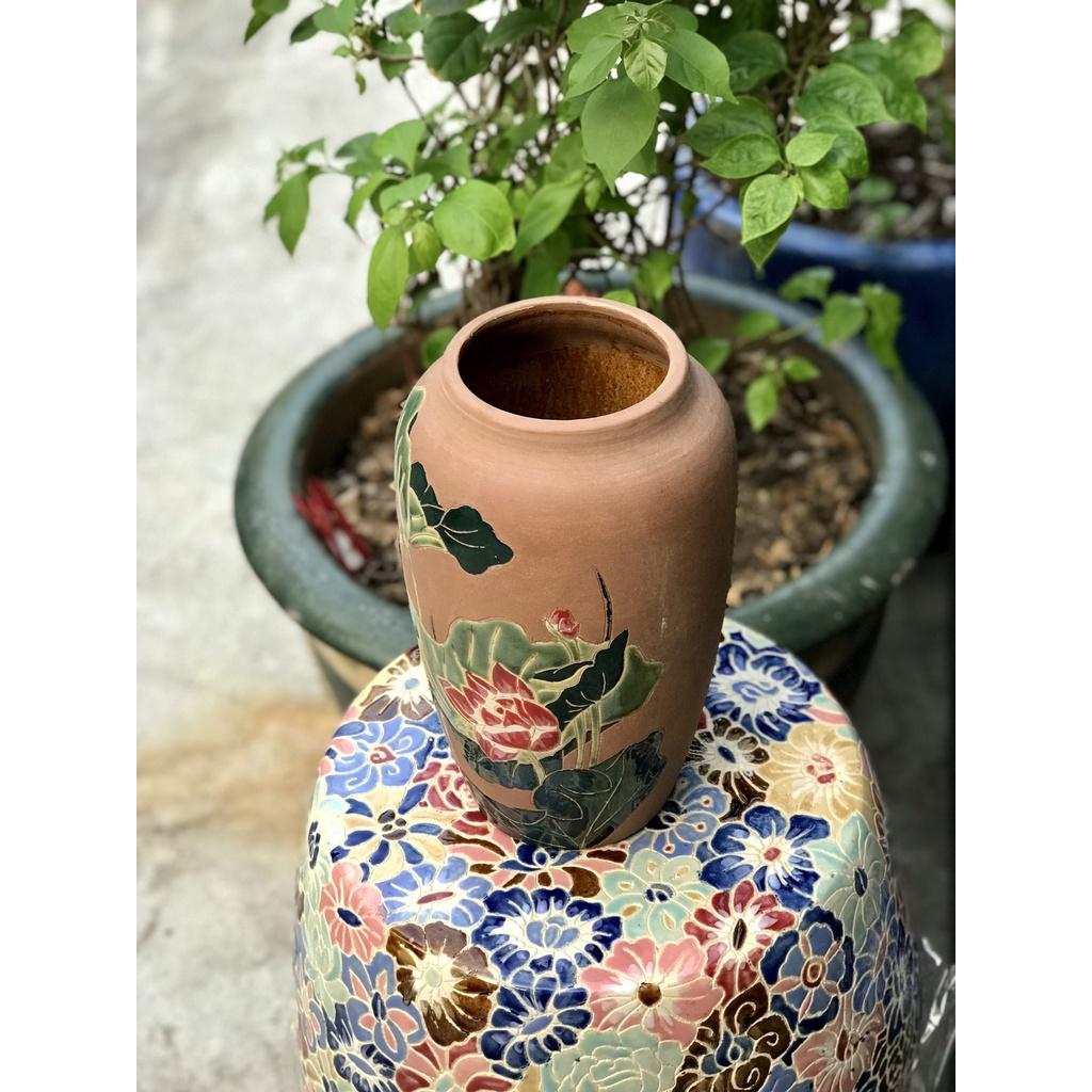 Bình Hoa Sen Vẽ Thủ Công Gốm Sứ Nam Bộ Nền Đất