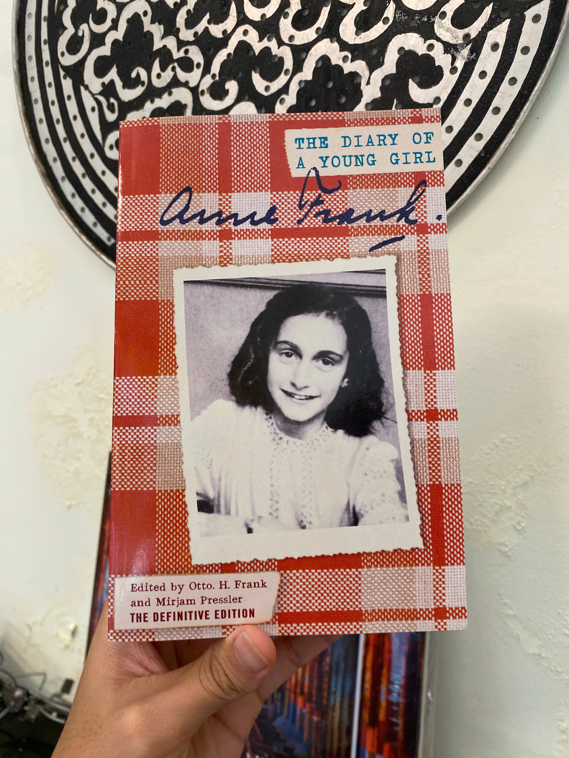 Sách - Diary of a Young Girl by Anne Frank | Classics History Nonfiction / Biography / Ngoại văn