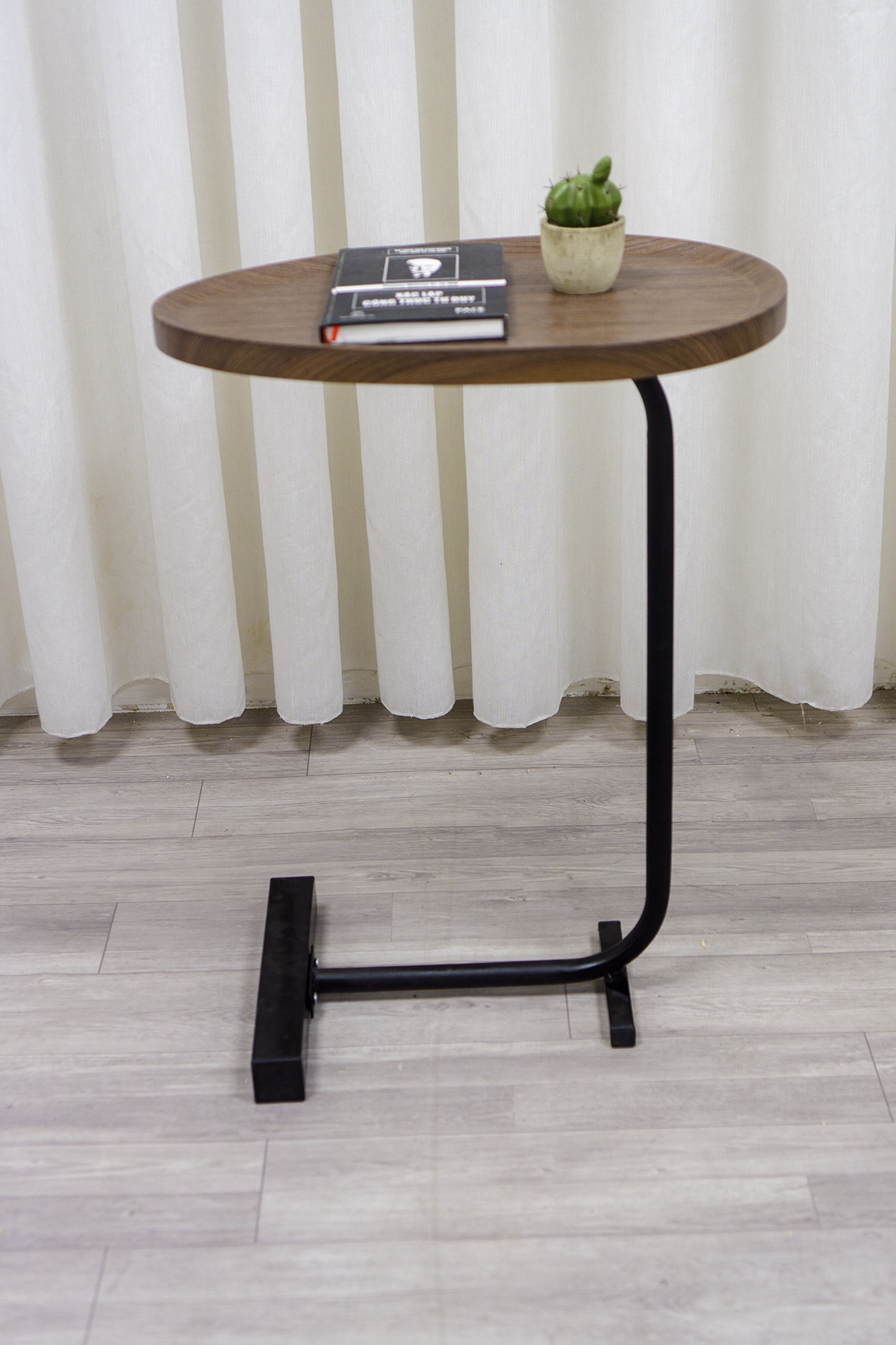 Bàn Trà Bàn Sofa Sang Trọng Mặt Bàn Hình Trứng Chân Uốn Cong Mới Lạ - GM81