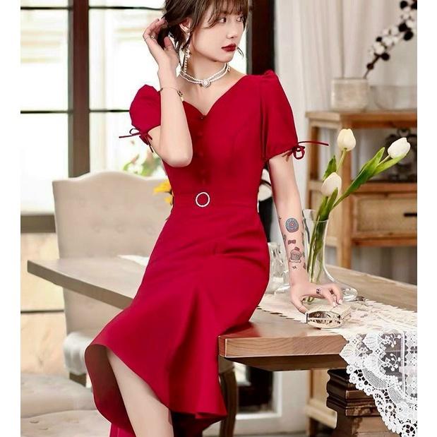Đầm váy nữ dự tiệc cổ V phối ren màu đỏ dịp lễ tết sang trọng