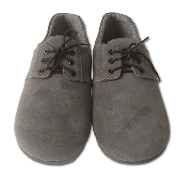 Giày đá cầu mỏ vịt