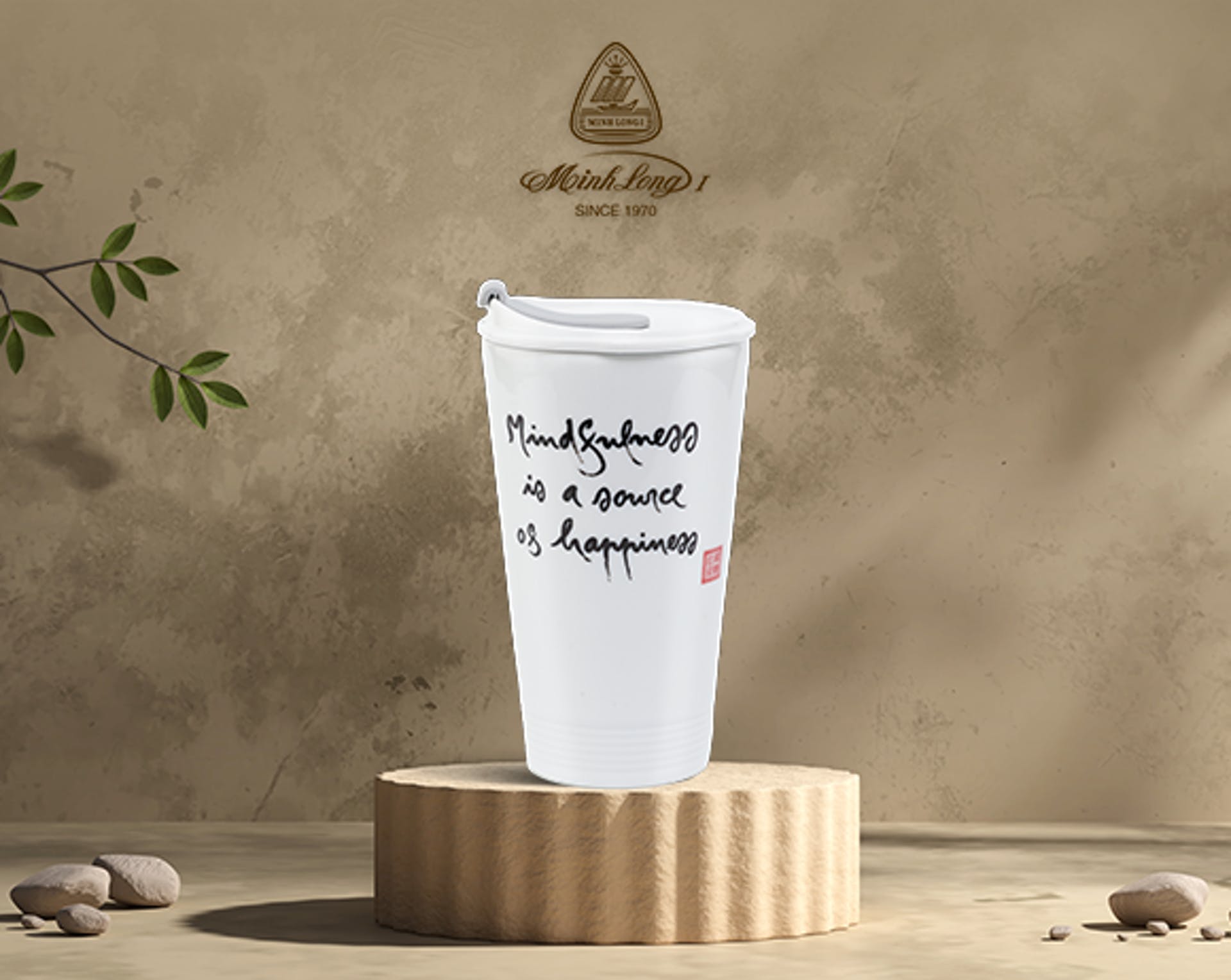 Ly sứ dưỡng sinh 0.48 L + nắp ống hút - Mindfulness is a source of happiness bằng sứ, dùng để uống trà, cafe kiểu dáng sang trọng,cao cấp, giữ nhiệt tốt