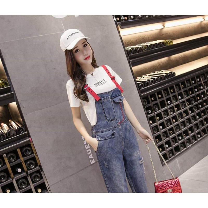 Set Quần Yếm Jean Kèm Áo Thun Cotton phong cách thời trang trẻ trung,năng động. Set Quần Yếm Jean Kèm Áo Thun Cotton thích hợp cho Chị/Em đi chơi hoặc tham dự những buổi tiệc nhỏ nhé