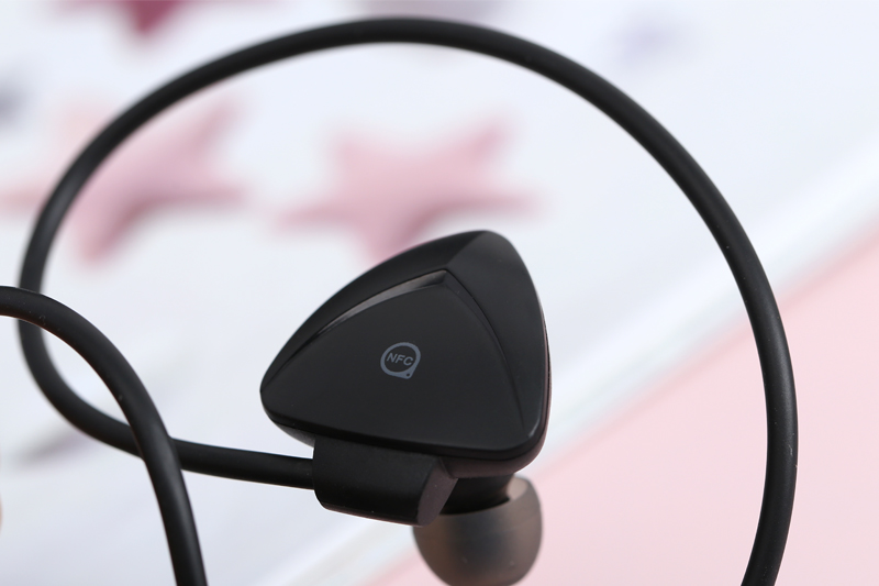 Tai nghe Bluetooth NFC Awei A840BL - Hàng chính hãng