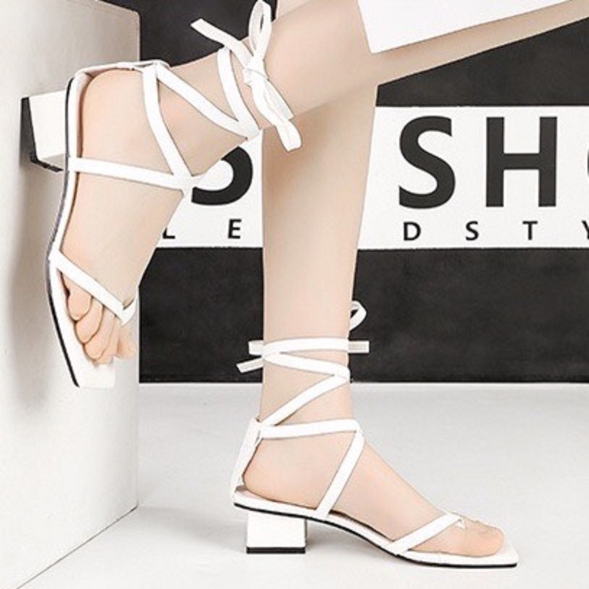 Giày sandal nữ mã NKS55 mũi vuông gót vuông dây cột cao 3cm hàng đẹp chuẩn form