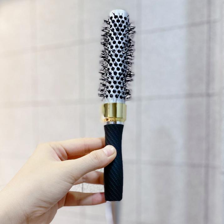 Lược tròn tạo kiểu tóc màu đen dành cho là tóc makeup chuyên nghiệp - HIty Beauty