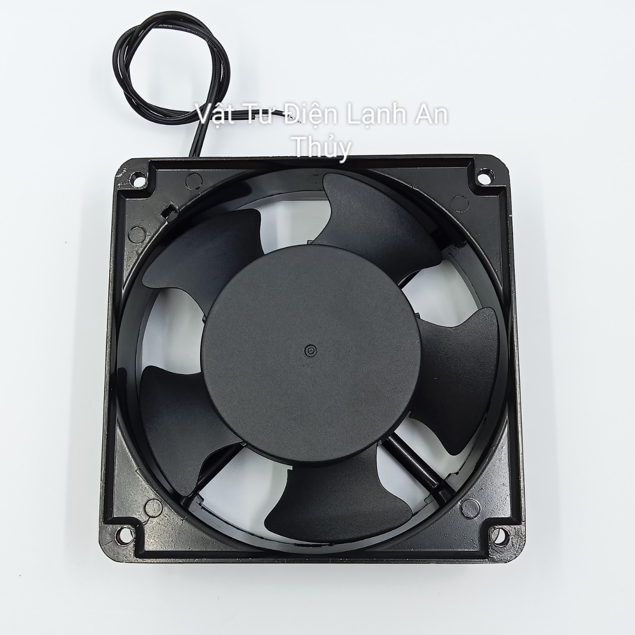 Quạt bằng sắt 12cm x 12cm 220V - Quạt tản nhiệt 220V 12cm x 12cm - Quạt thông gió 220V 12cm x 12cm - Quạt 220v 12 x 12cm