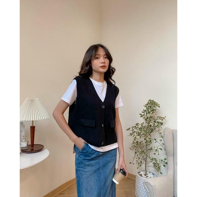 Áo gile len nữ 2 nắp túi giả 3 khuy 74a64 by germe