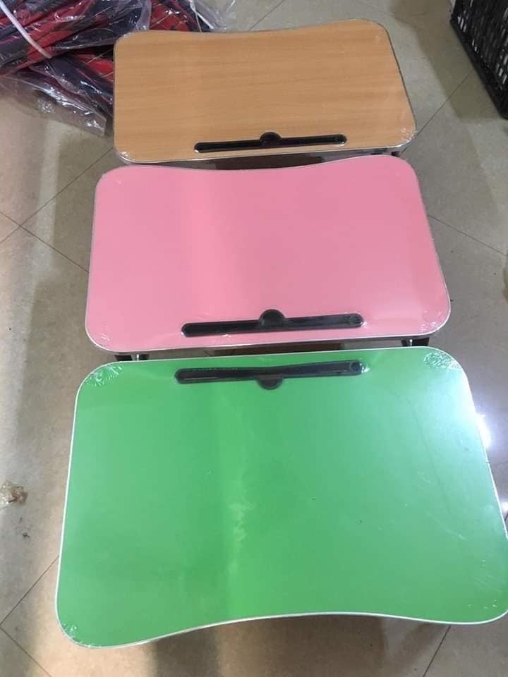 Bàn Để Laptop Có Khe Để Ipad, Smartphone