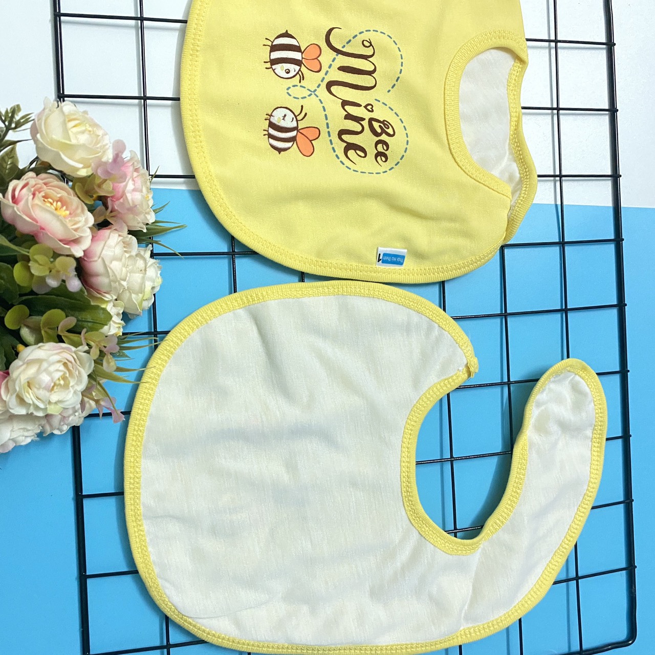 COMBO 3 Yếm sơ sinh cài vai cotton 2 lớp THT-TomTom Baby- Chất vải cotton mềm mịn, thấm hút tốt