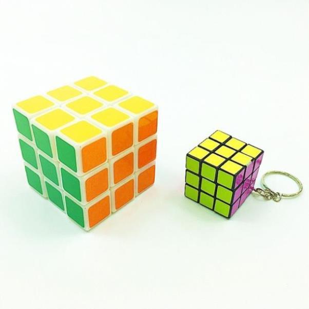 Mua 1 được 2 Rubik 3x3  tặng kèm móc khoá