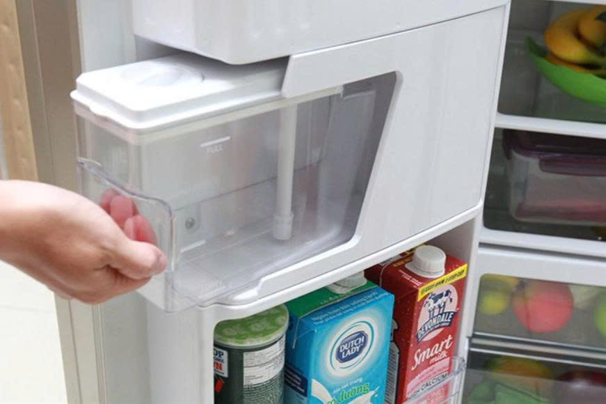 HỘP CHỨA NƯỚC UỐNG CÁNH CỬA TỦ LẠNH HITACHI  R-FW690PGV7X / R-FW690PGV7 / R-FW660FPGV3X – HÀNG CHÍNH HÃNG