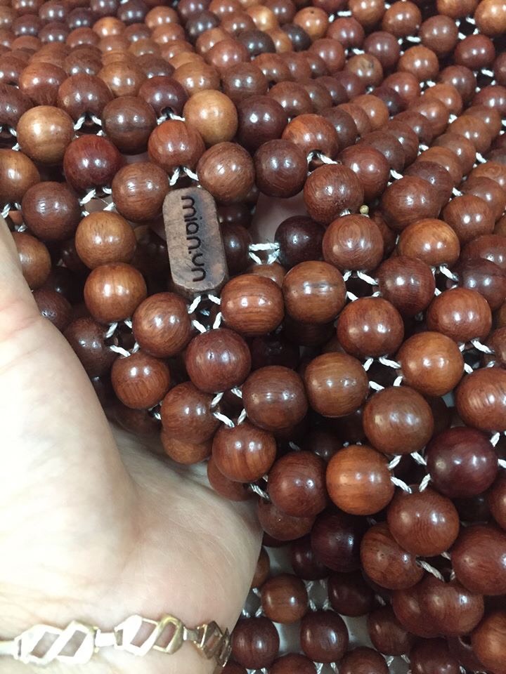Chiếu Hạt Gỗ Hương Đỏ Hạt 1,2cm
