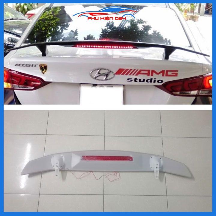 Đuôi gió sau xe thể thao Civic , City, Cerato, Mazda 3 , Elantra có đèn Led hàng mộc chưa sơn