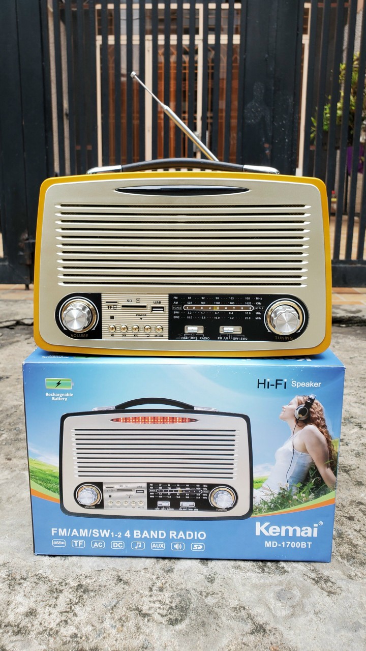 Đài FM Bluetooth MD-1700BT - Loa bluetooth kết hợp đài radio 4 băng tần FM, AM, SW1, SW2 - Phong cách cổ điển vintage - Vỏ gỗ sang trọng, bass trầm ấm - Đầy đủ kết nối Bluetooth, AUX, USB, SD card