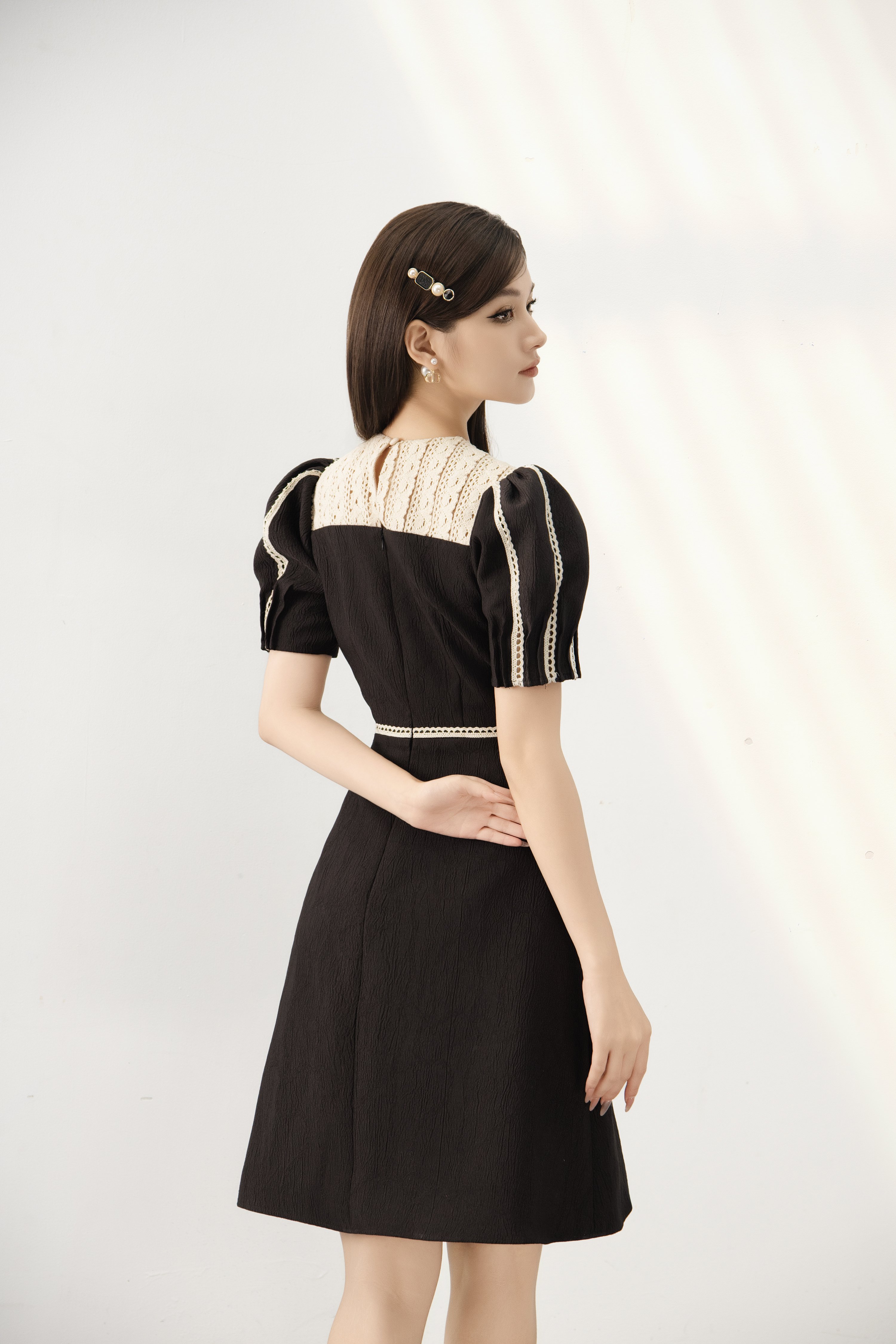 OLV - Đầm kiểu Ellis Dress