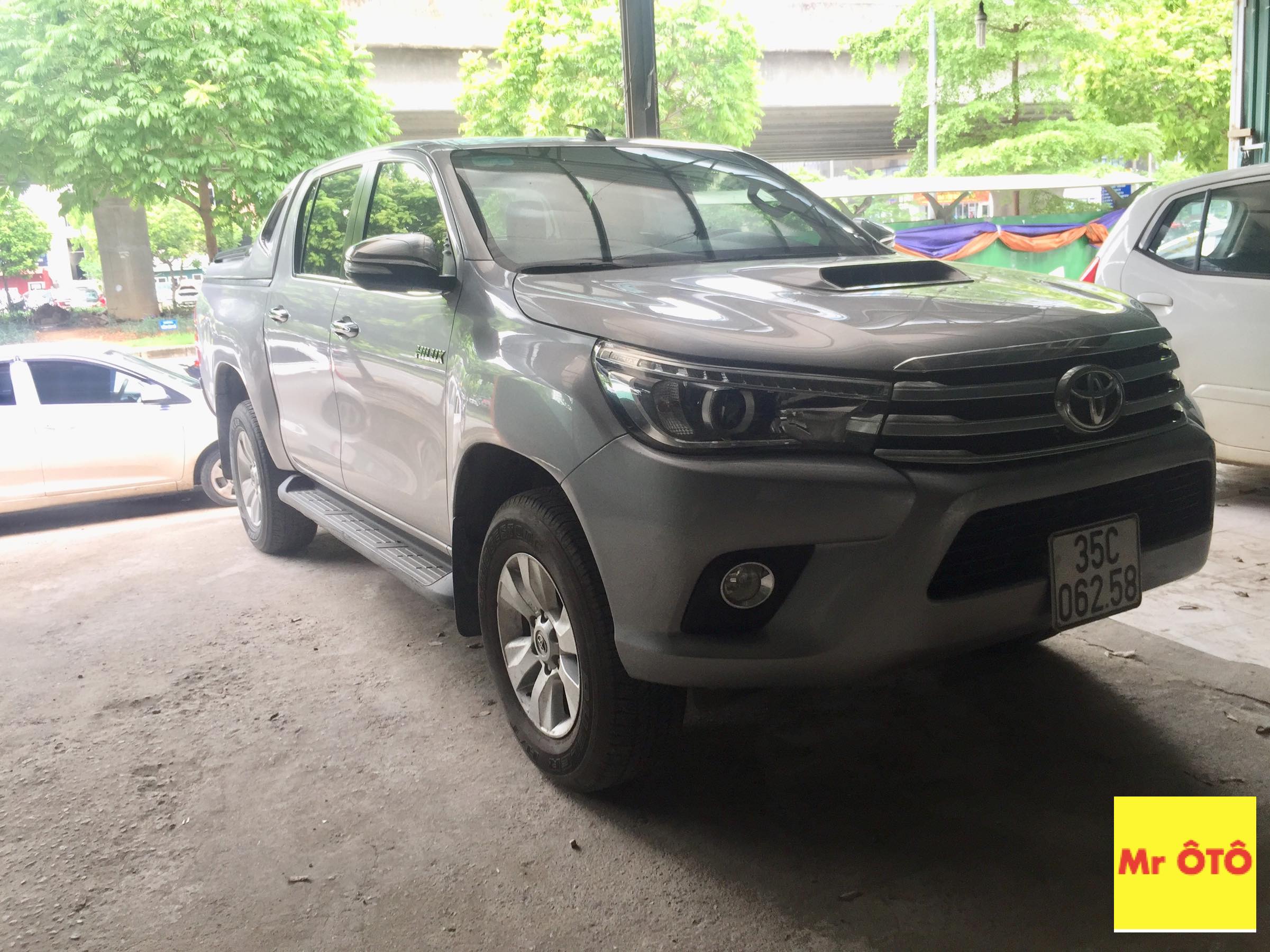 Rèm Che nắng xe  Toyota Hilux 2015-2018 loại 1 có hút nam châm, Vải dày dặn, chống nắng tuyệt đối