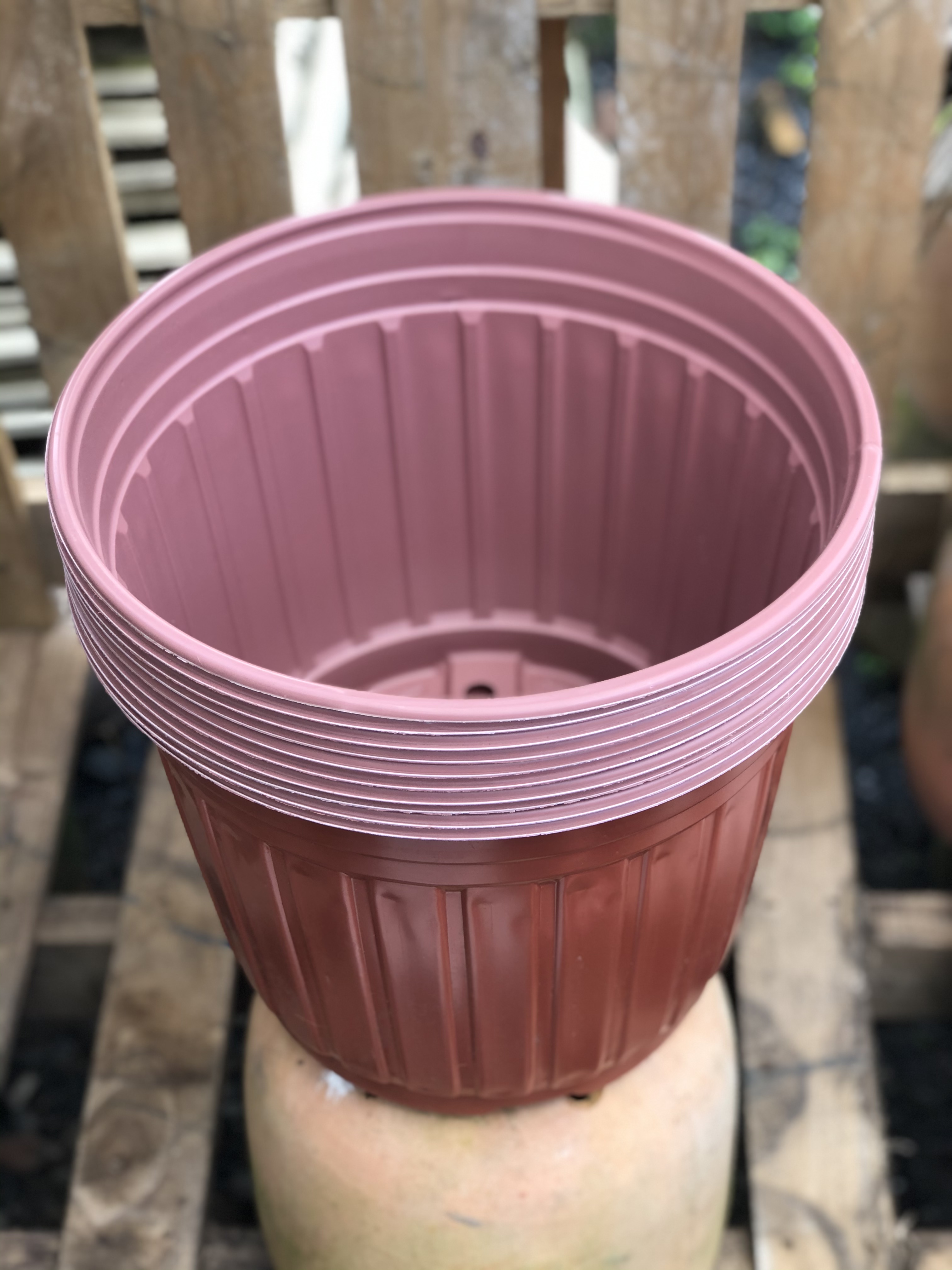 Bộ 10 chậu trồng cây màu nâu kích thước fi 350 x 280 mm