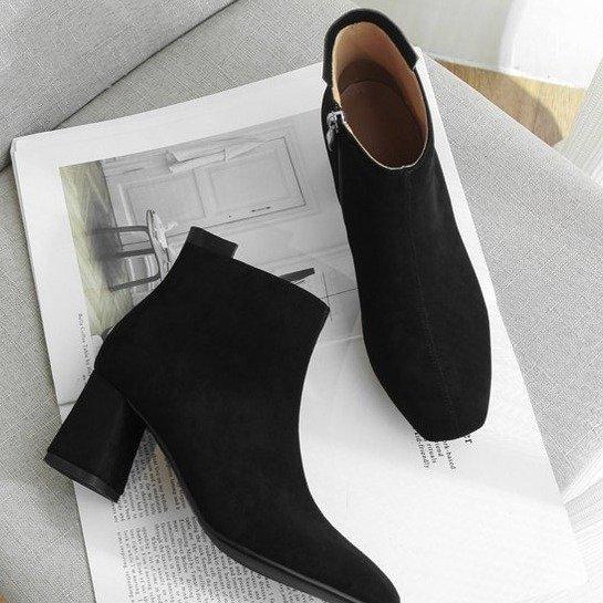 Giày bốt cổ cao phong cách Hàn Quốc cá tính cho nữ