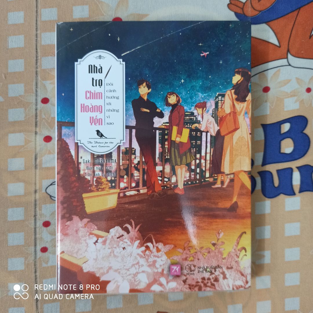 Sách Nhà Trọ Chim Hoàng Yến - Đôi Cánh Hướng Tới Những Vì Sao [Tặng Kèm: 01 Postcard (9 x 15 cm)+ 01 Bookmark]