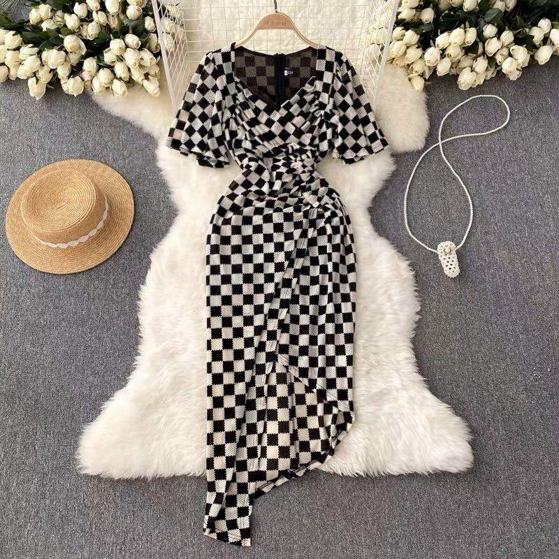 ĐẦM BODY CARO NHÚN EO