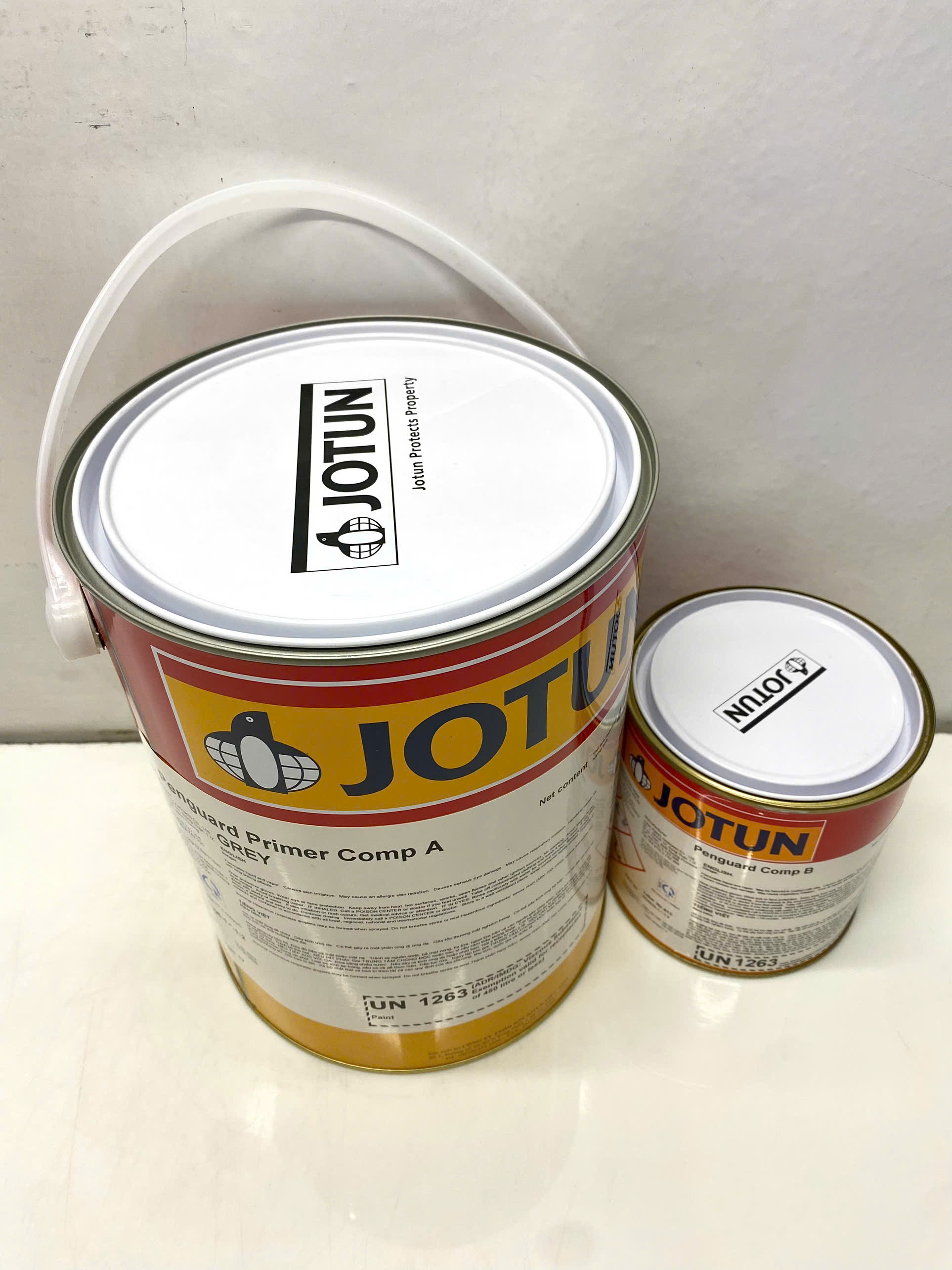 Sơn lót Epoxy Jotun Penguard Primer màu xám 5L/bộ