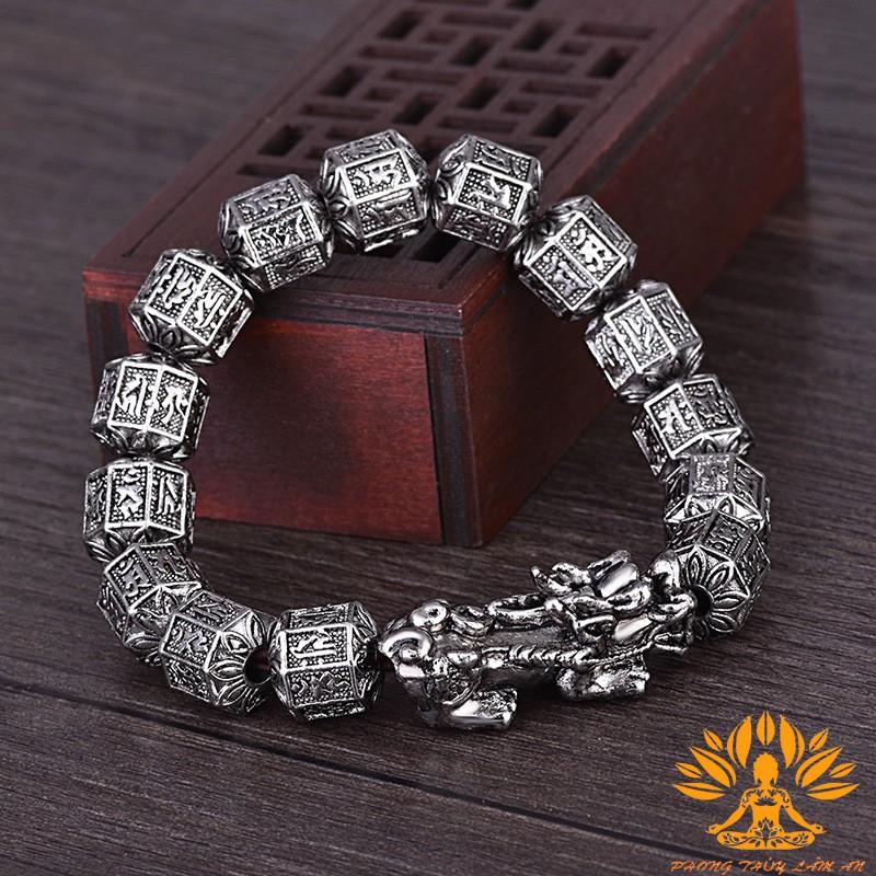 VÒNG TAY TỲ HƯU TITAN CHẠM KHẮC CHỮ PHẬT TÌNH DUYÊN MAY MẮN TÀI LỘC TẶNG KÈM HỘP GẤM CAO CẤP TÌ HƯU