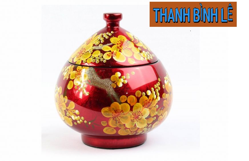 Hủ mận sơn mài họa tiết phong phú