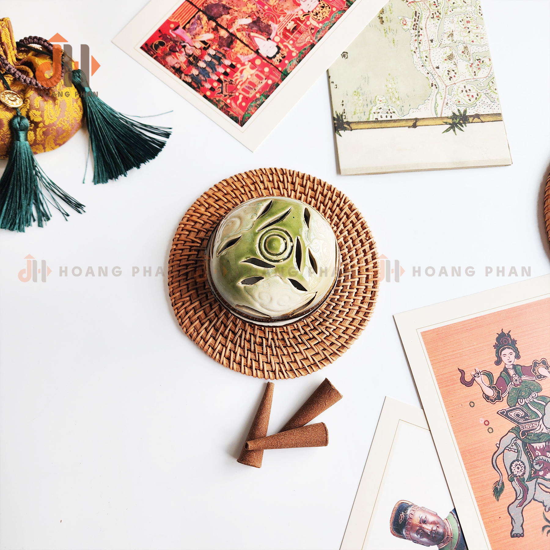 Xông Trầm Lục Hạt Cắt