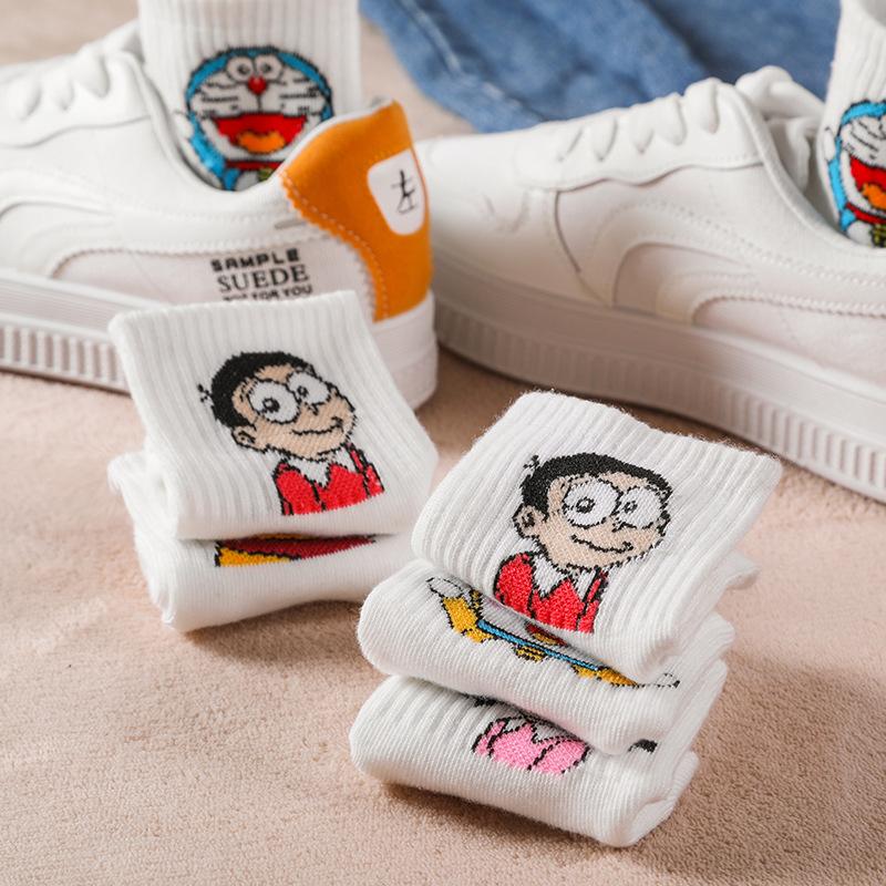 Đôi vớ cotton màu trắng họa tiết hoạt hình Doraemon sành điệu