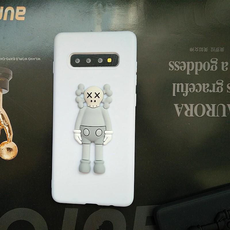 ỐP LƯNG DẺO HÌNH KAWS NỔI CHO SAMSUNG NOTE 10 PLUS / NOTE 10 / S10 / S10+/ S9+ / S8+ / S9