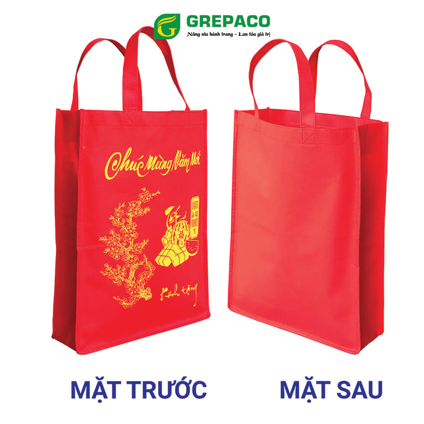 Túi Đựng Quà Tết Grepaco Màu Đỏ In Chúc Mừng Năm Mới Và Họa Tiết Hoa Mai Đẹp Bằng Vải Không Dệt Định Lượng Dày Kiểu Túi Xách Dạng Hộp - Combo Gói 10 Cái