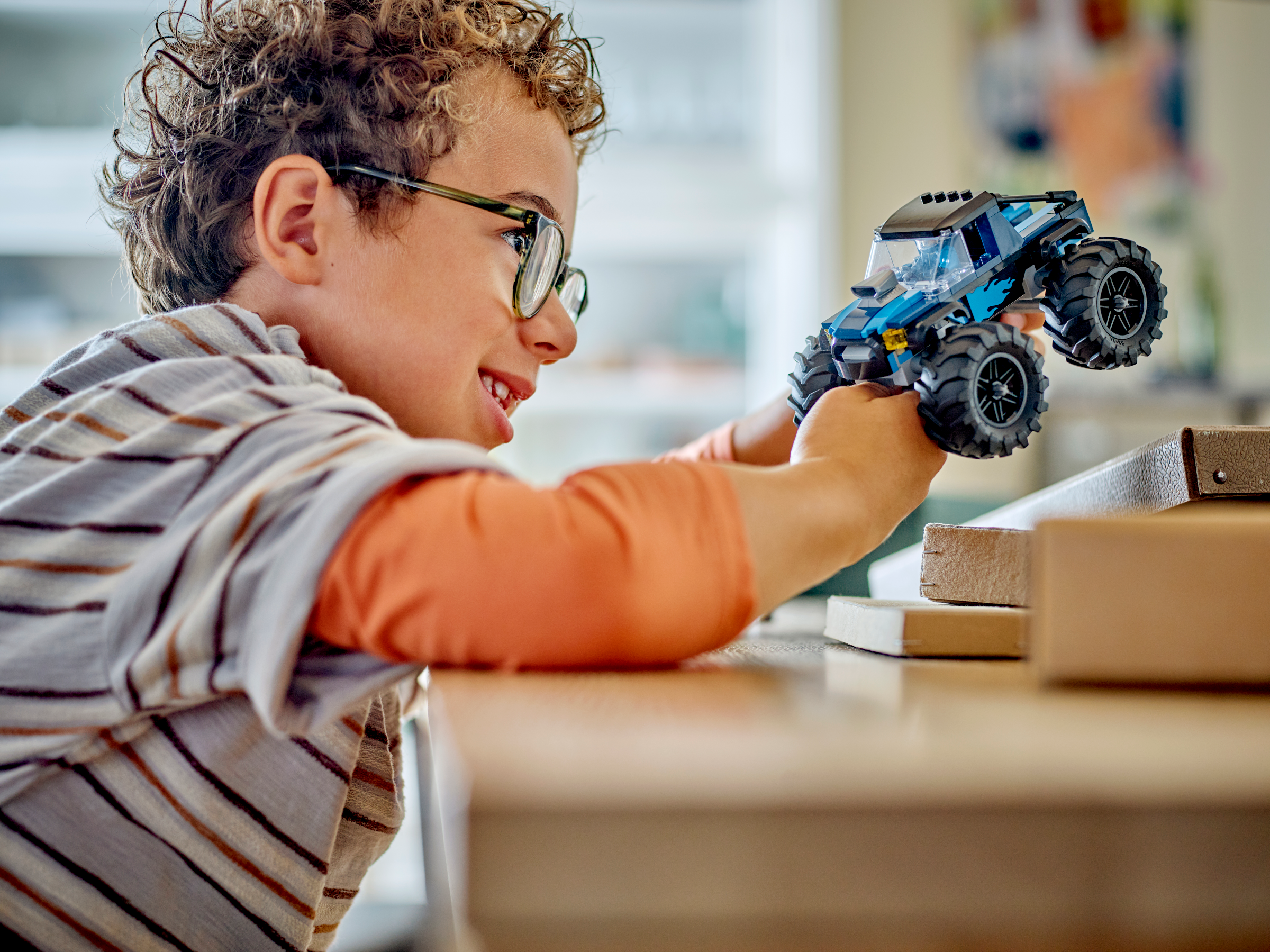 Đồ Chơi Lắp Ráp Chiến Xe Monster Xanh Dương - Blue Monster Truck - Lego City 60402 (148 Mảnh Ghép)