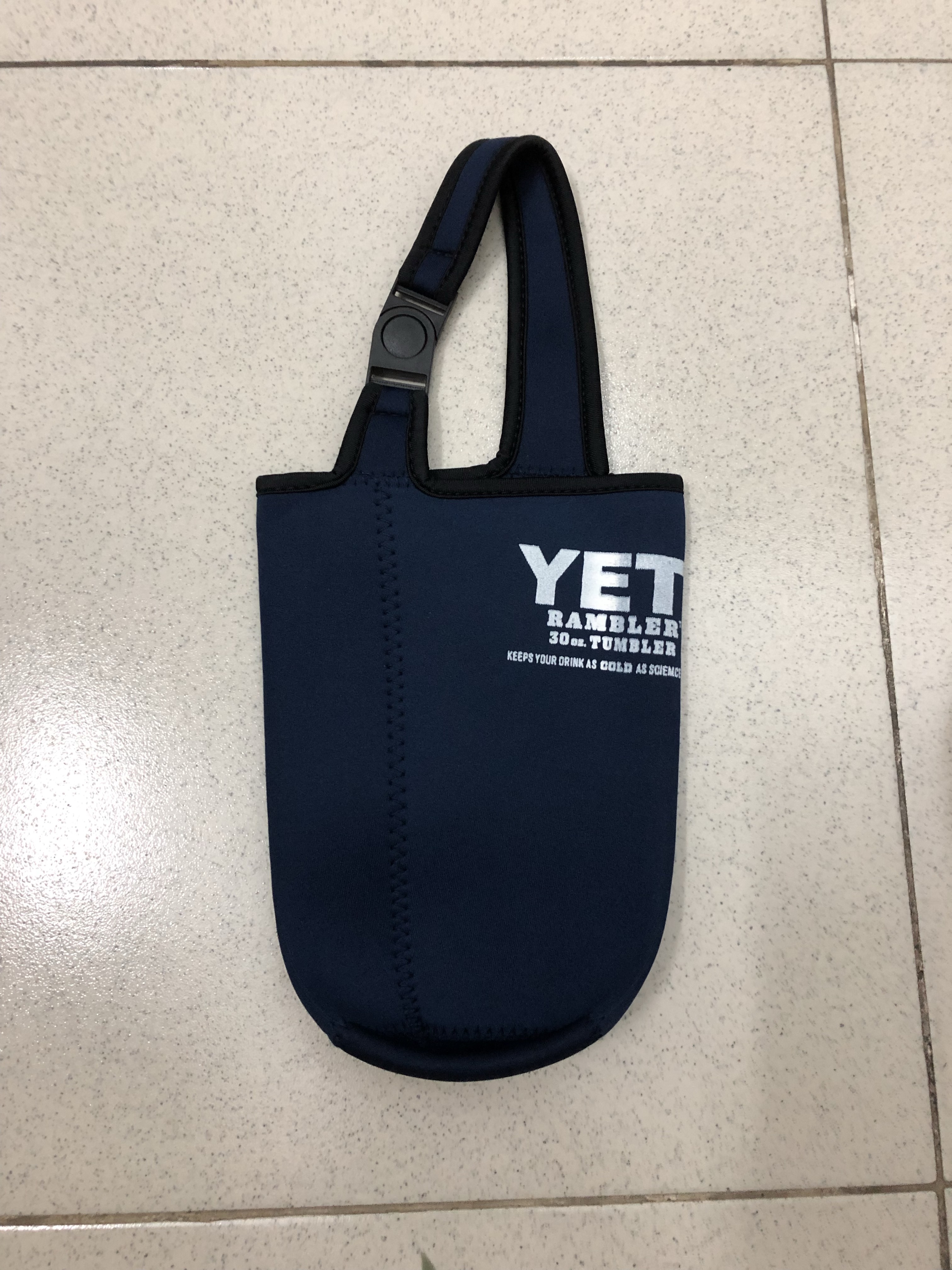 Túi Đựng Ly Giữ Nhiệt Yeti Thể Tích 900ml Chống Sóc