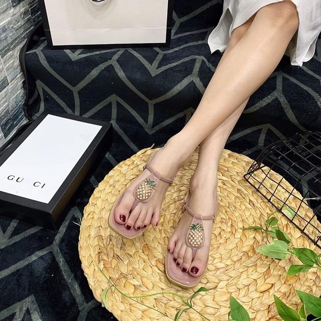 Sandal kẹp đính đá trái thơm