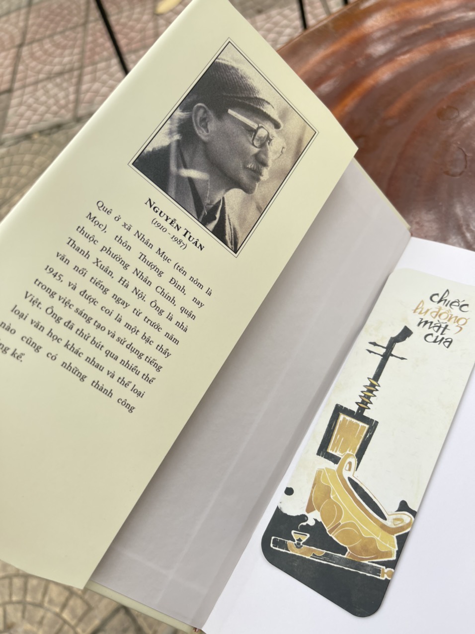 CHIẾC LƯ ĐỒNG MẮT CUA - Nguyễn Tuân – Nhã Nam