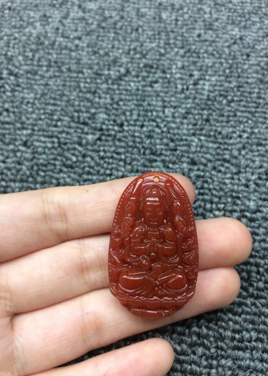 Phật Bản Mệnh Thiên Thủ Thiên Nhãn mã não đỏ
