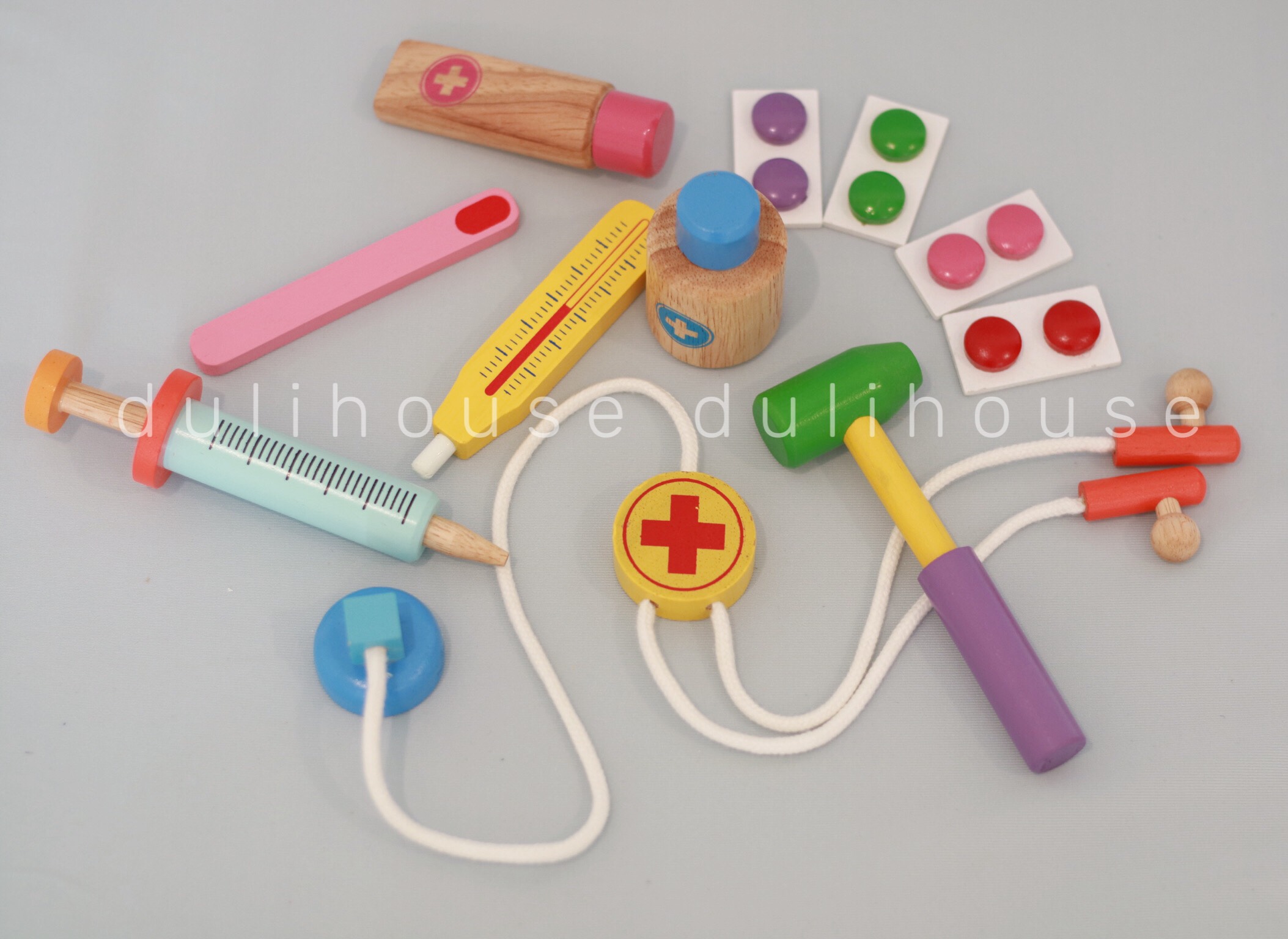 Đồ chơi giáo cụ trực quan cho bé tập làm bác sĩ, giúp bé định hình và phát triển kỹ năng về nghề nghiệp - Gỗ tự nhiên an toàn - Sản xuất tại Việt Nam