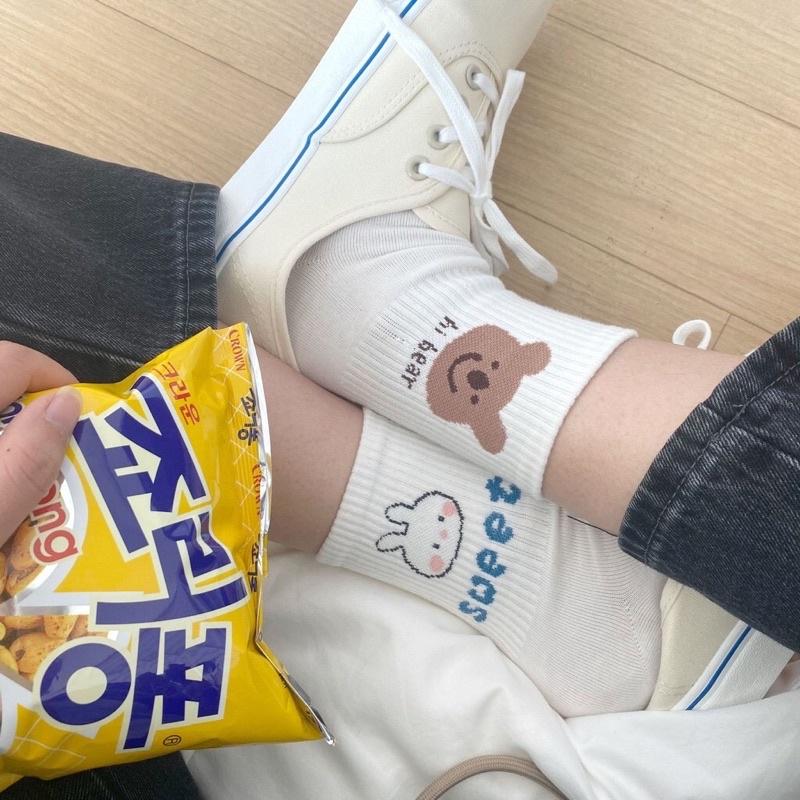Set 5 đôi tất cổ cao, vớ nữ cổ cao trắng hoạ tiết hình gấu dễ thương vải co giãn thời trang phong cách Hàn Quốc.