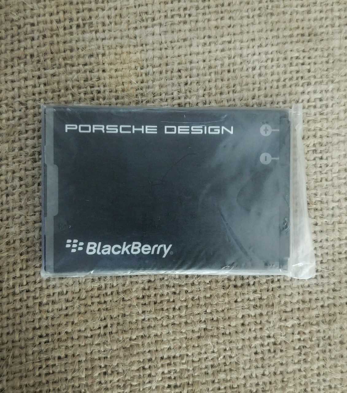 Pin Blackberry Porsche Design 9981 Chính Hãng Mới