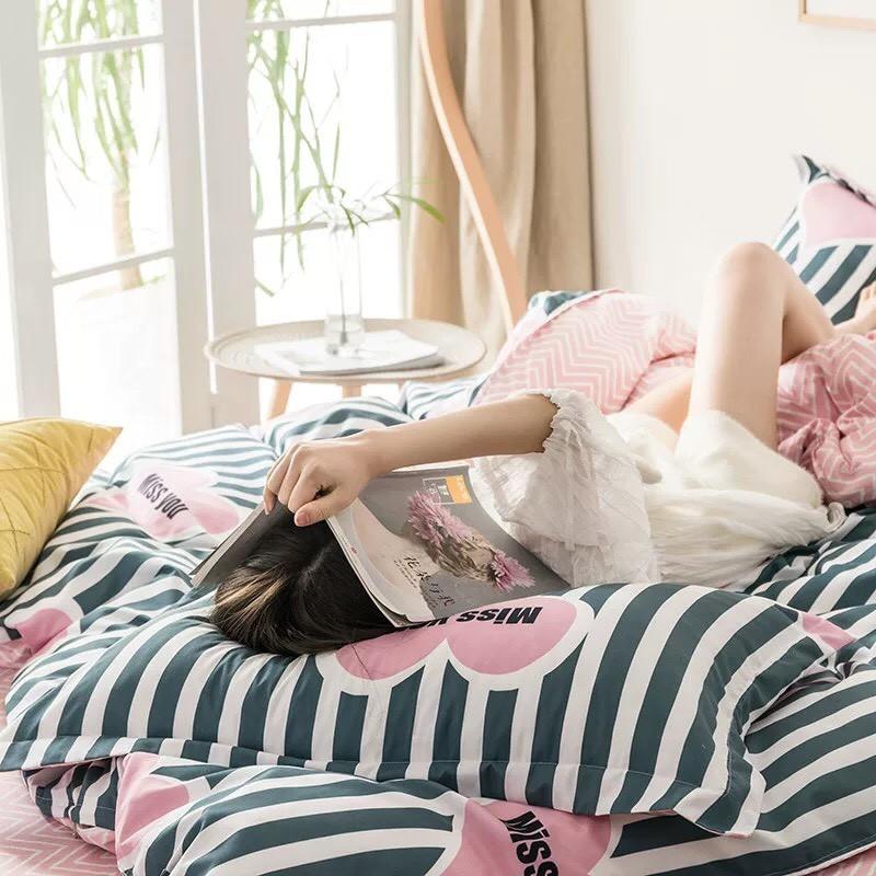 Bộ Chăn Ga Gối Cotton Poly Tim Kẻ Sọc
