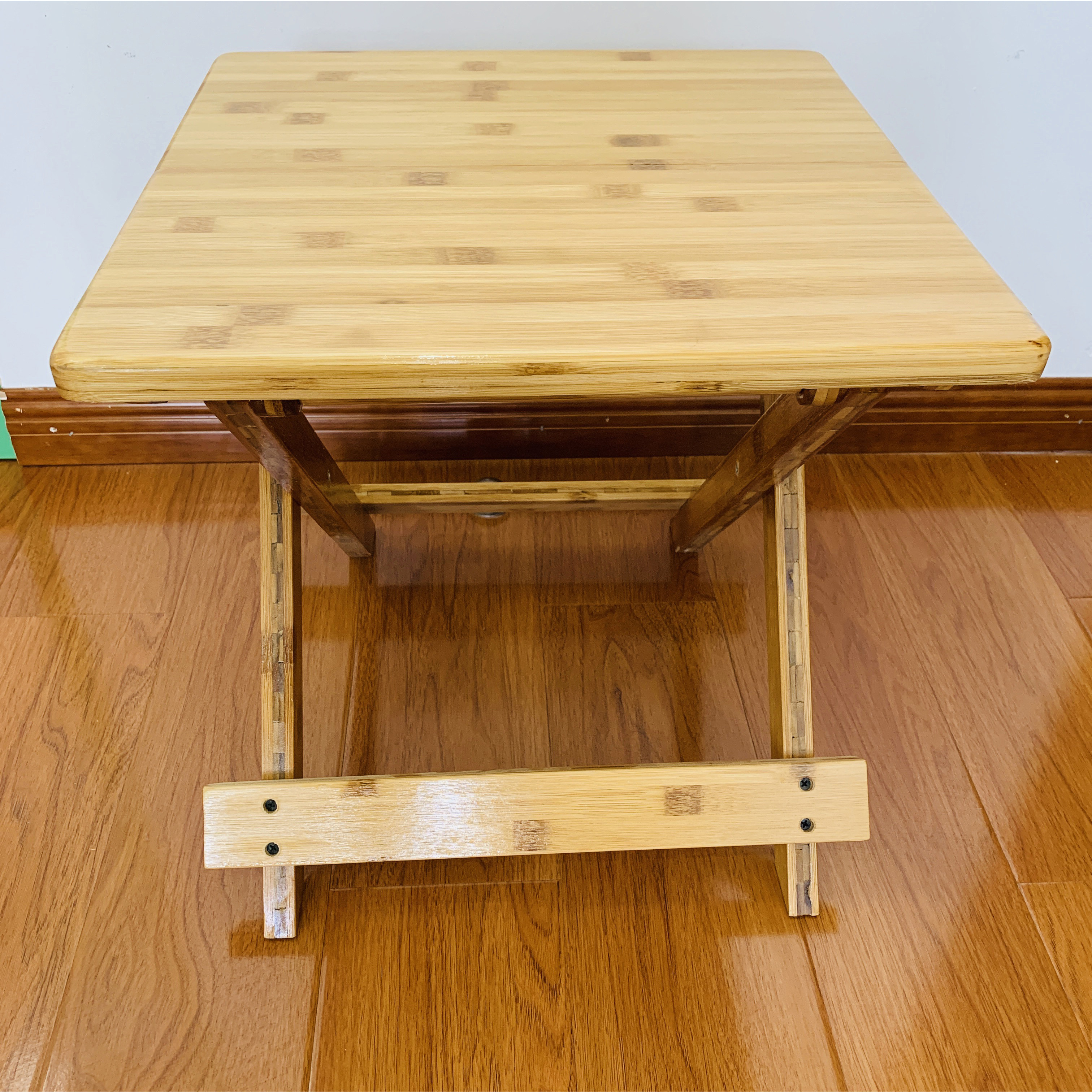 Bàn gỗ gấp xếp mini gấp gọn để được cốp ô tô bằng gỗ Tre Tự Nhiên Màu Vàng Vân gỗ Tre rất đẹp, Dùng để di du lịch,dã ngoại - Bàn gỗ gấp gọn đi dã ngoại du lịch