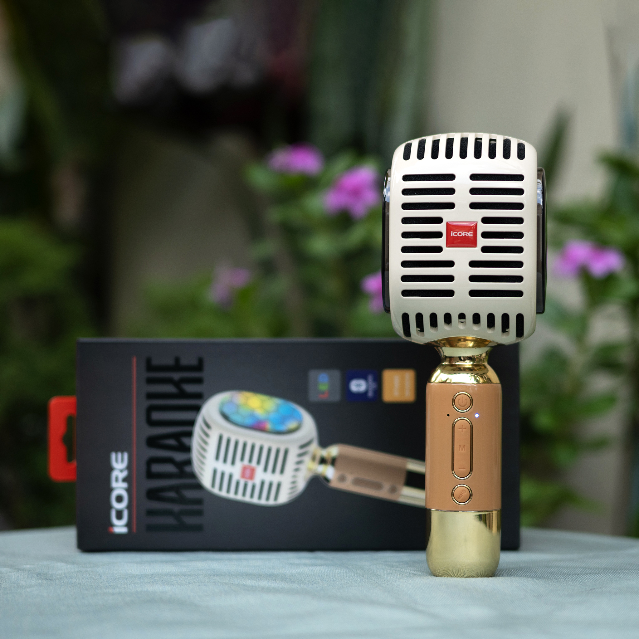 Micro Karaoke kèm loa Bluetooth iCore YM99 - Hàng chính hãng