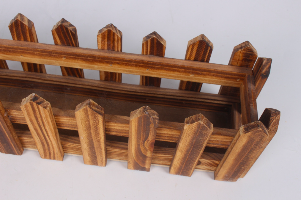 Chậu hàng rào gỗ nâu - Kích thước 50x10x10cm - Chậu cây, cây giả, hoa lụa trang trí nhà cửa