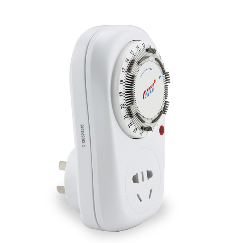 Ổ cắm hẹn giờ cơ TW-E05